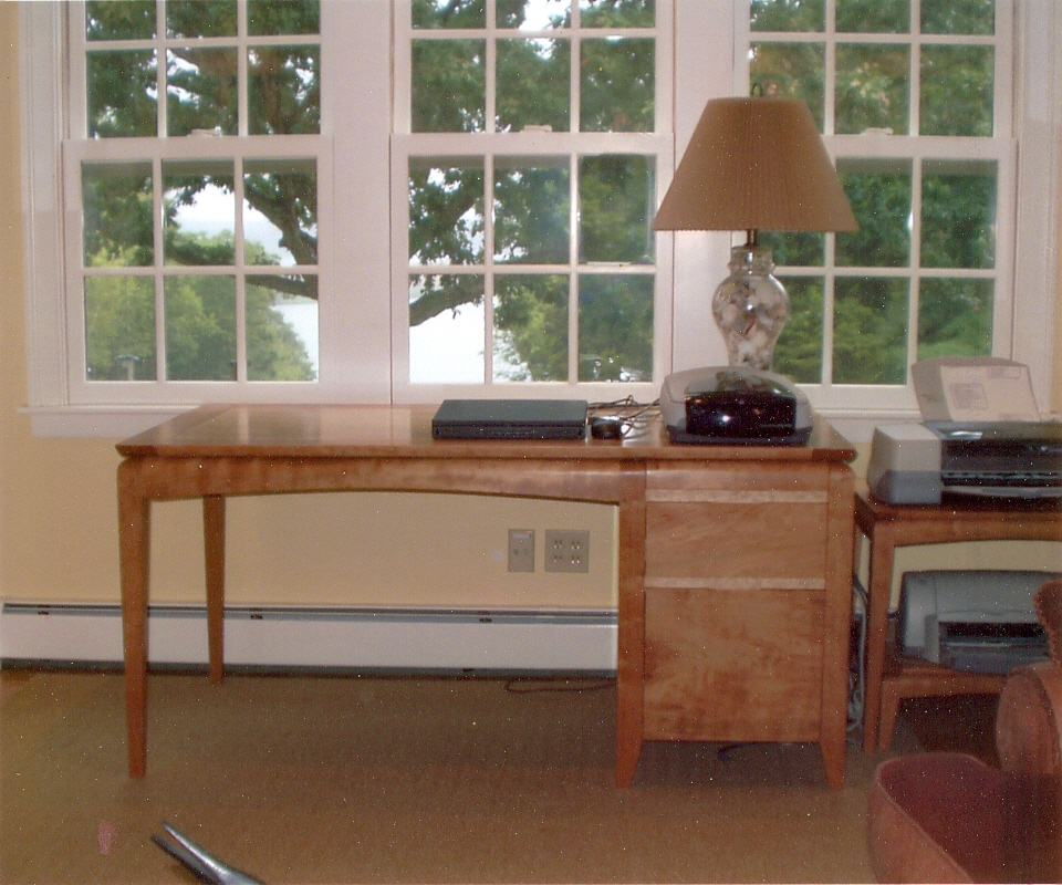 ming-shaker-desk-with-drawers-2