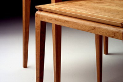 ming-shaker-nesting-tables-detail-by-becker